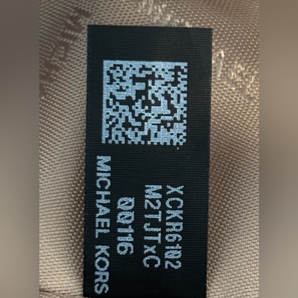 $298 Michael Kors SHEILA MD BACKPACK Bag MK Brown Saffiano Leather Handbag Purse - Picture 9 of 9